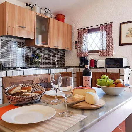 Triangolo By Interhome * סיינה